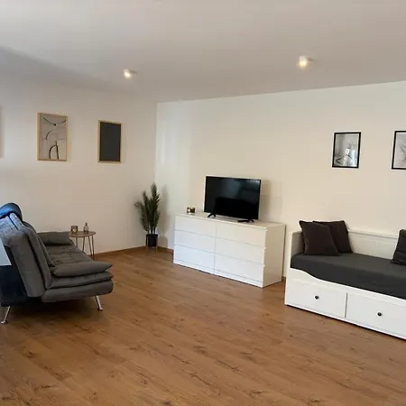Alpenblick Apartment *