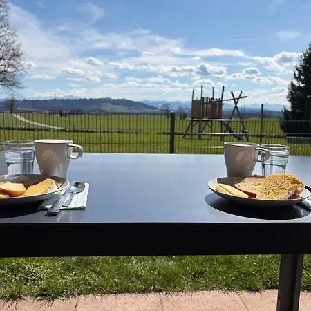 Alpenblick Apartment *